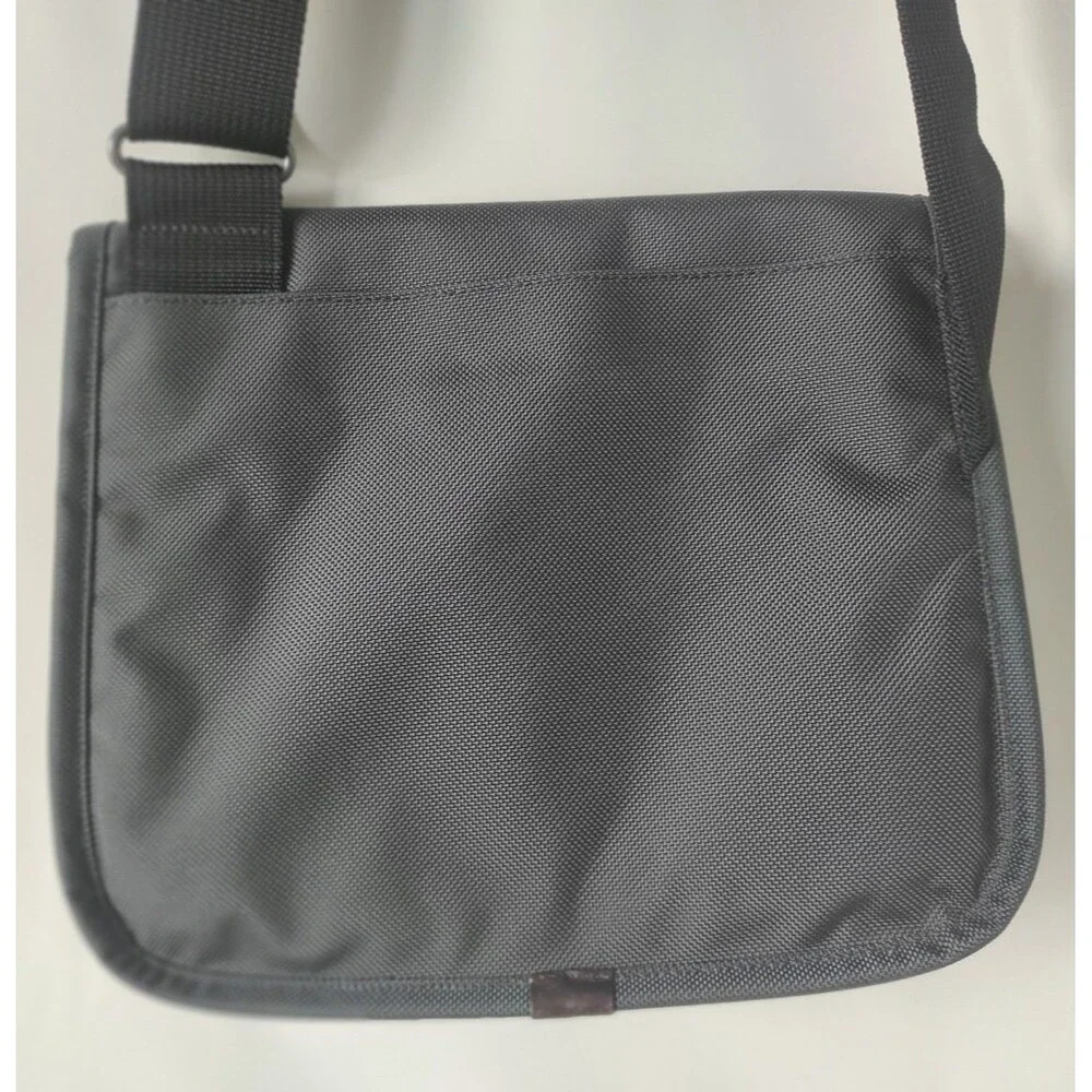 TUMI Alpha Small Flap Crossbody Grey Shoulder Bag Pouch 22105DH 10.5